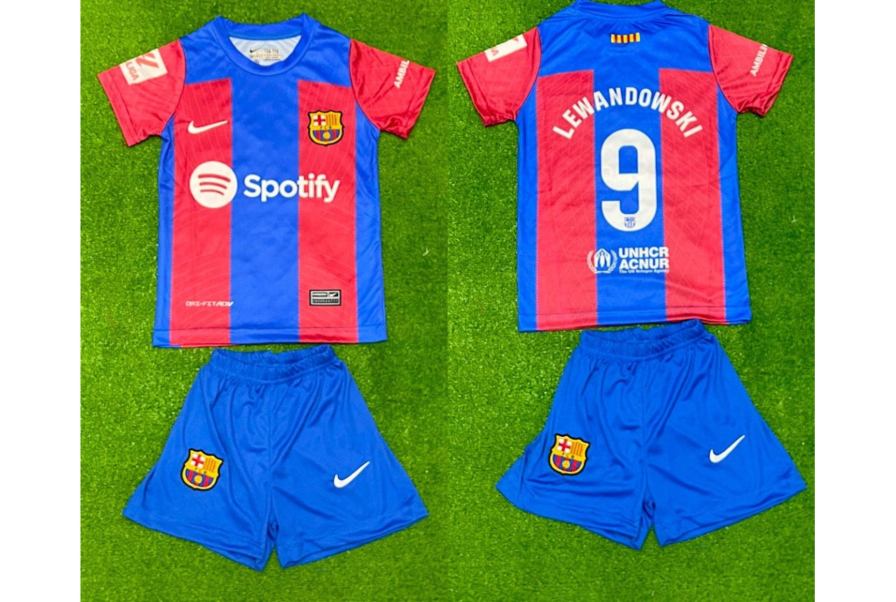 8102 Детски футболен комплект Barcelona LEWANDOWSKI 9